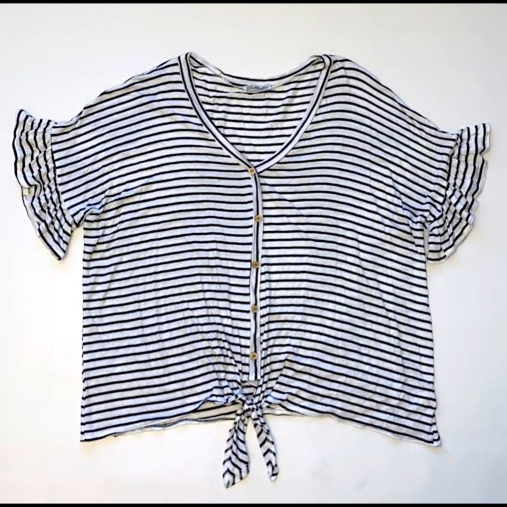 Plus size Black and White stripe Top